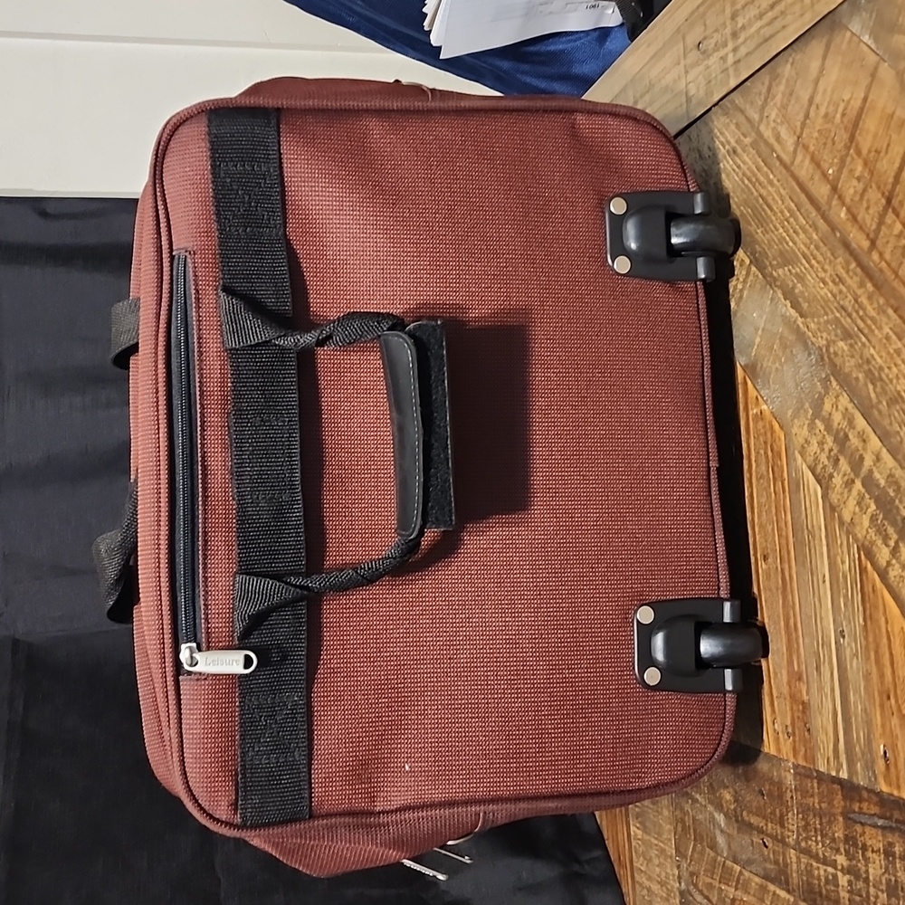 Leisure Brand Carry On Bag - Picture 3 of 8